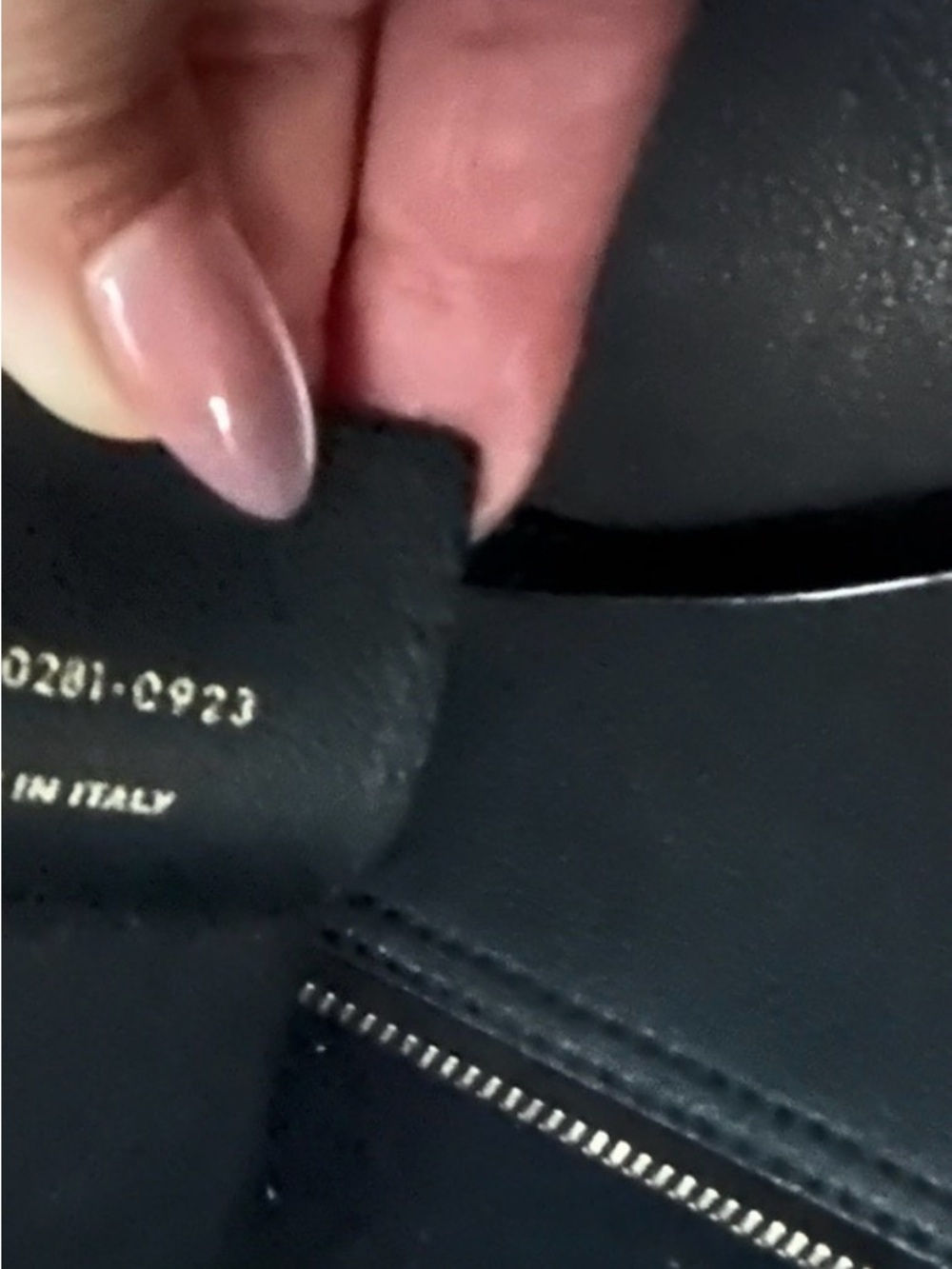 Saint Laurent Black Leather Tote with Removable Zip Pouch and Gold Hardware - Picture 8 of 12